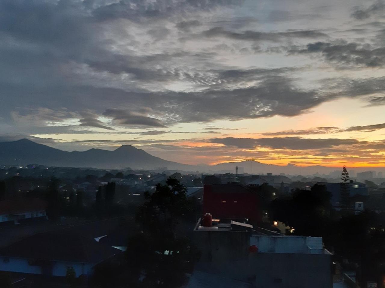 A Pousada Temmu Co-Living Bandung Exterior foto